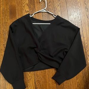 Lululemon Twist Back-to-Front Pullover Black